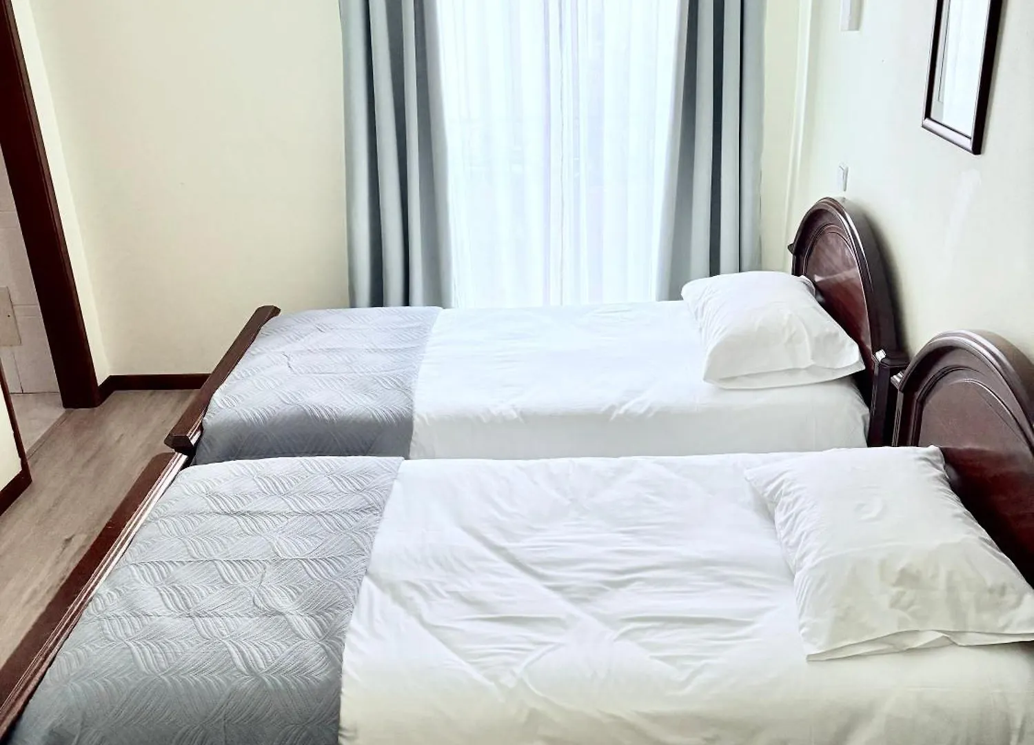 *** Guest house Residencial Santo Antonio Hotel Santa Cruz  Portugal
