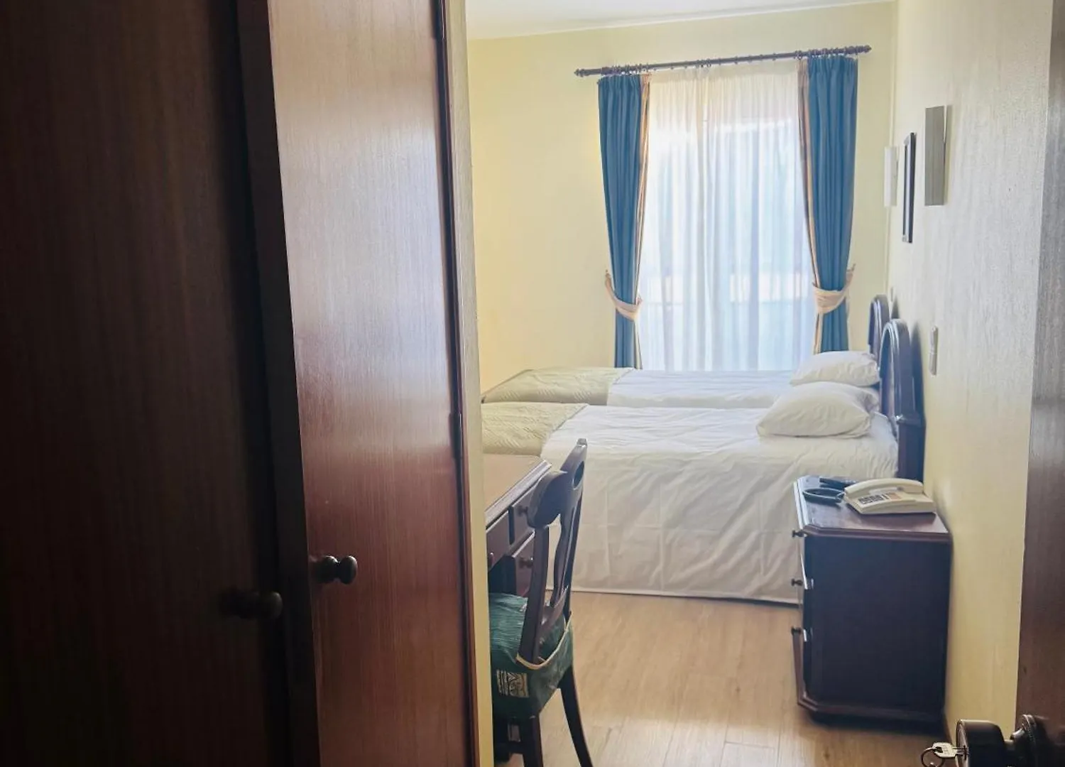 Residencial Santo Antonio Hotel Santa Cruz  Guest house Santa Cruz (Madeira)